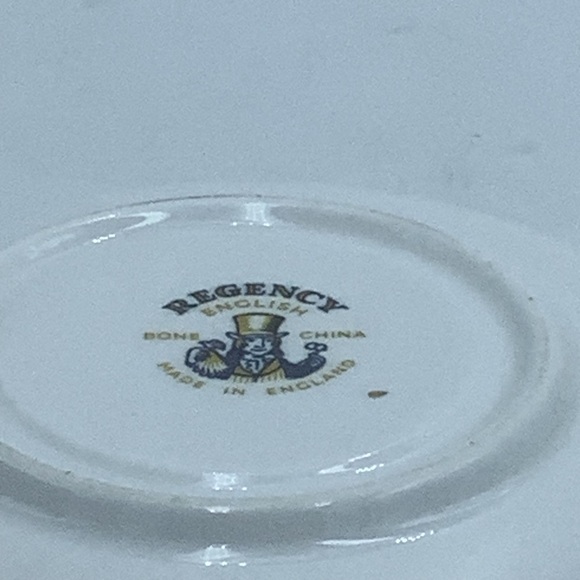 Regency English Bone China Pansy Teacup and Saucer - Picture 10 of 12